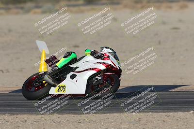 media/Nov-02-2025-CVMA (Sun) [[337aff29ab]]/Race 17-Amateur Supersport Middleweight/